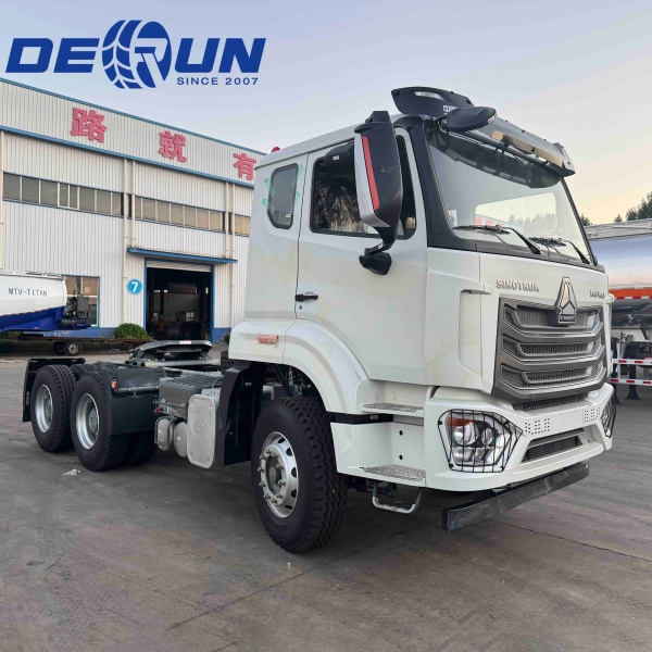 کامیون تراکتور Synottrok Howo NX 6 × 4